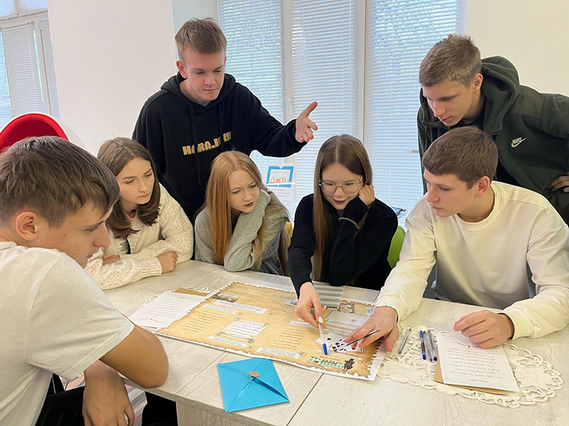 Познавательная игра «Лабиринты истории»